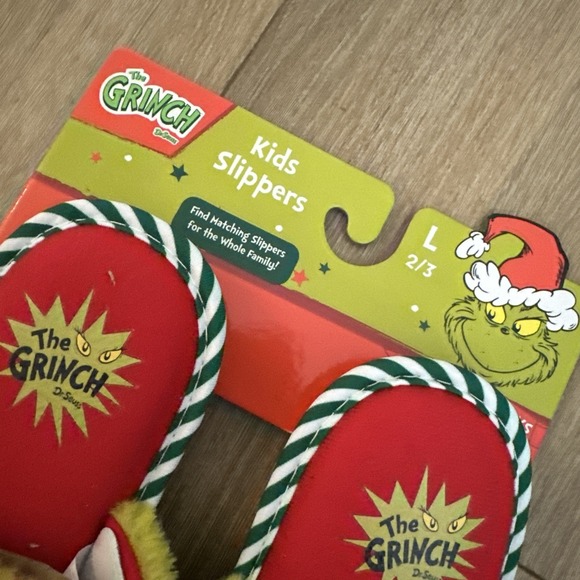 Dr. Seuss Grinch Christmas Santa Hat Slippers Slides Kid's Size Large 2/3 NEW - Picture 3 of 5